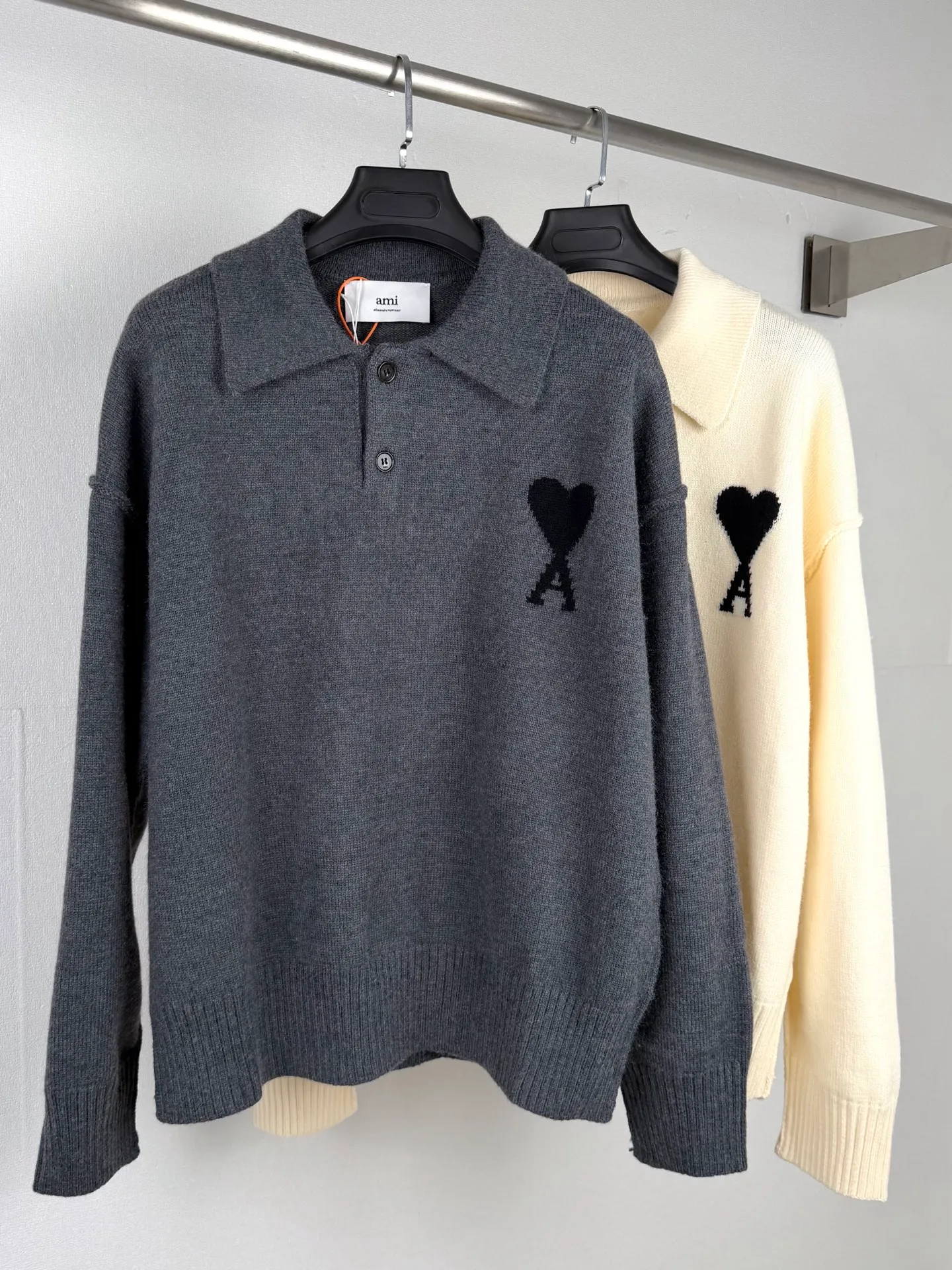 Available in two colors p215
